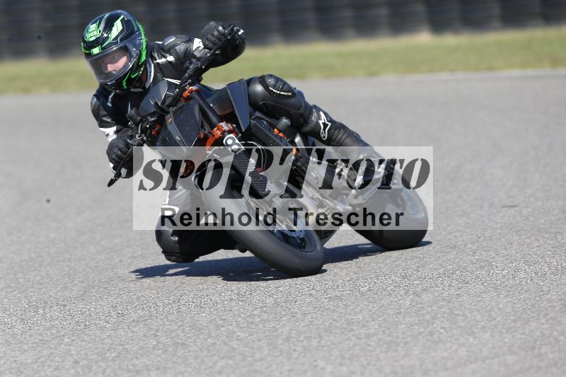 Archiv-2025/49 26.08.2025 Cornu Master School ADR/rot-rouge/38